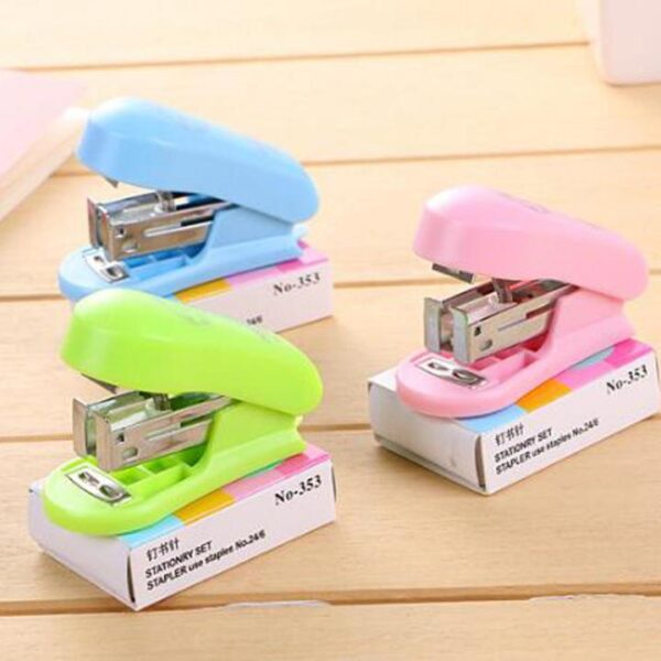 Mini Stapler with Staples